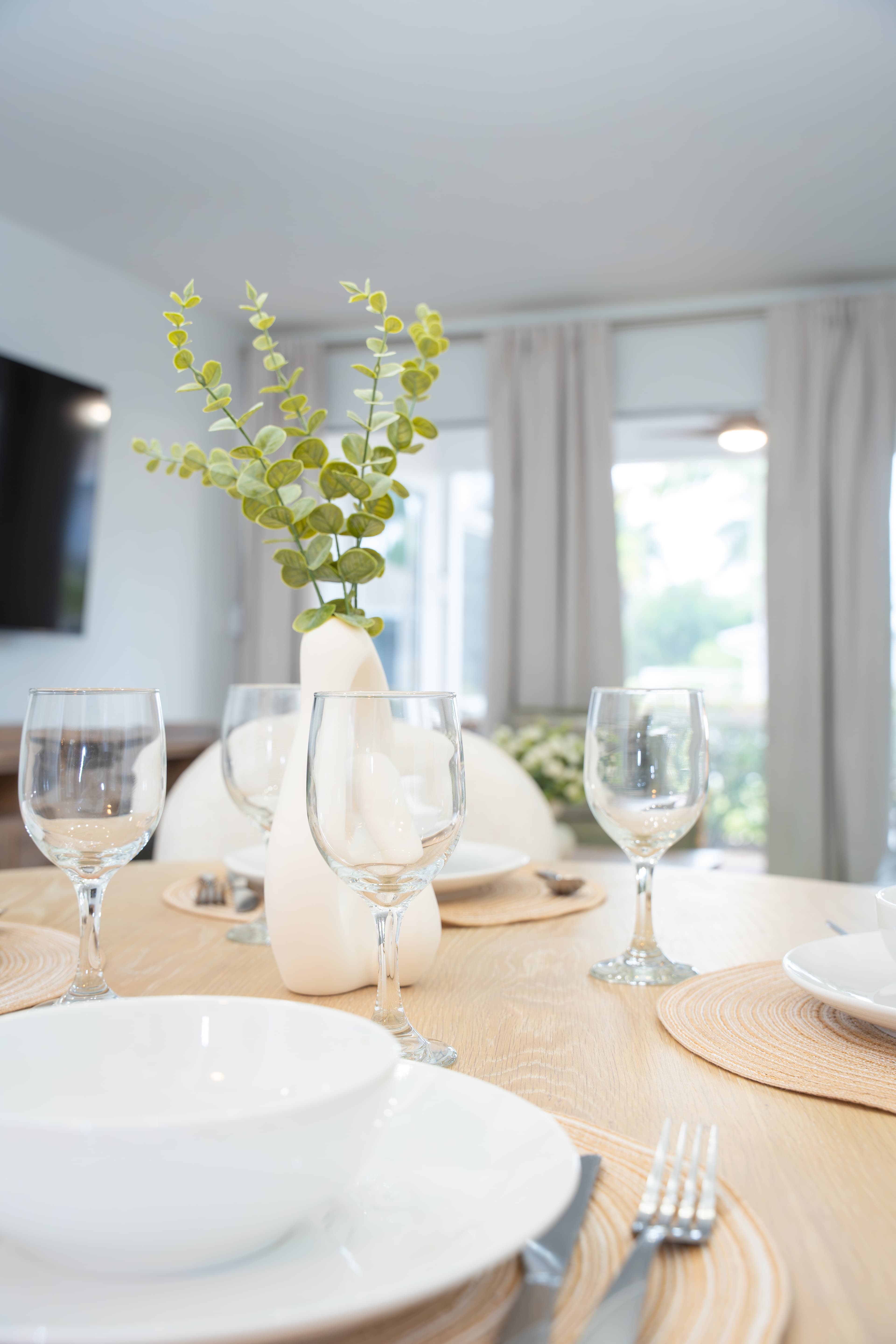 Emerald Oasis Naples - Luxury Stay by 5th Ave image 4